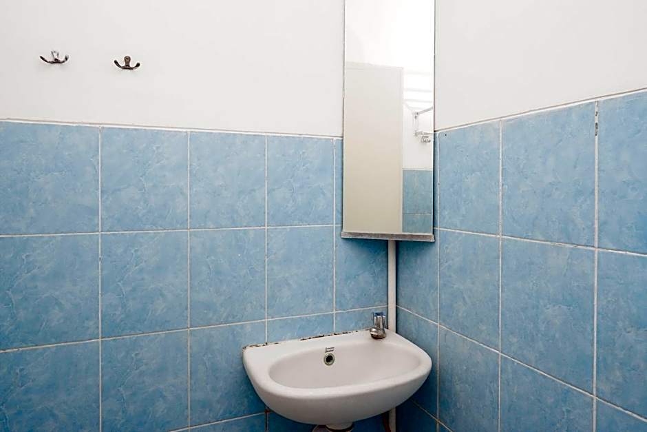 RedDoorz near Bandara Ahmad Yani Semarang