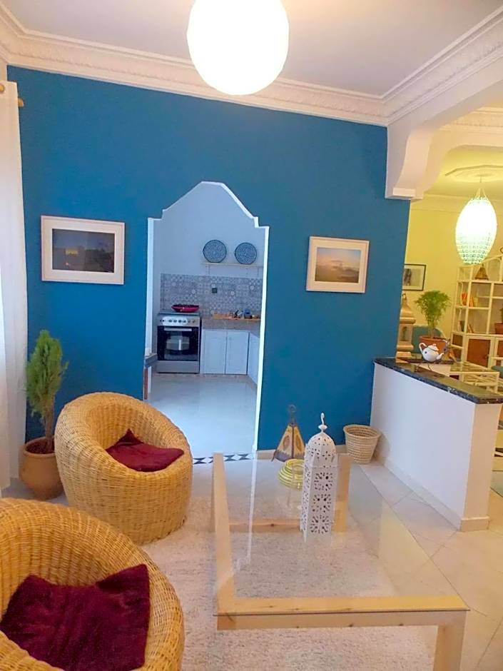 Art Riad Au Bord De La Mer