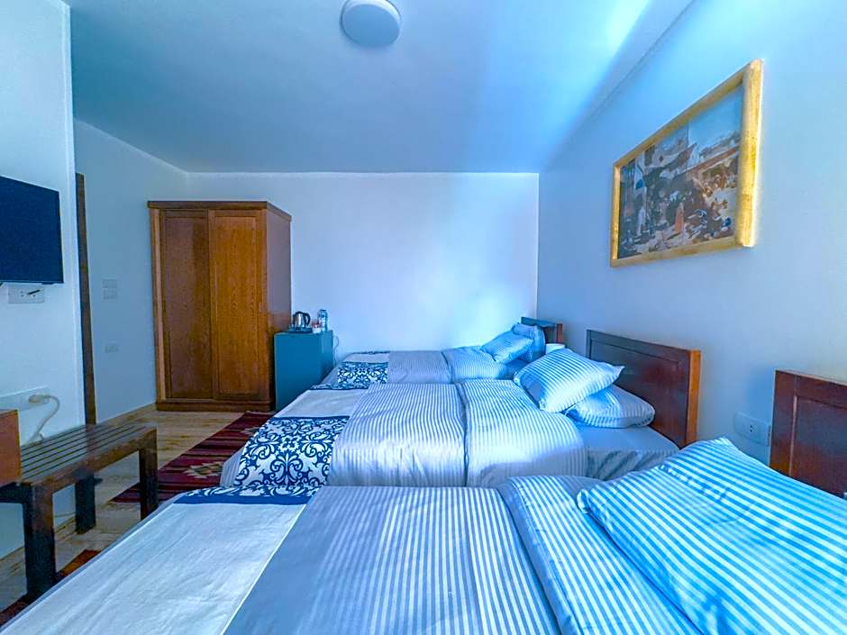 Royal Crown Hotel Giza Pyramids View