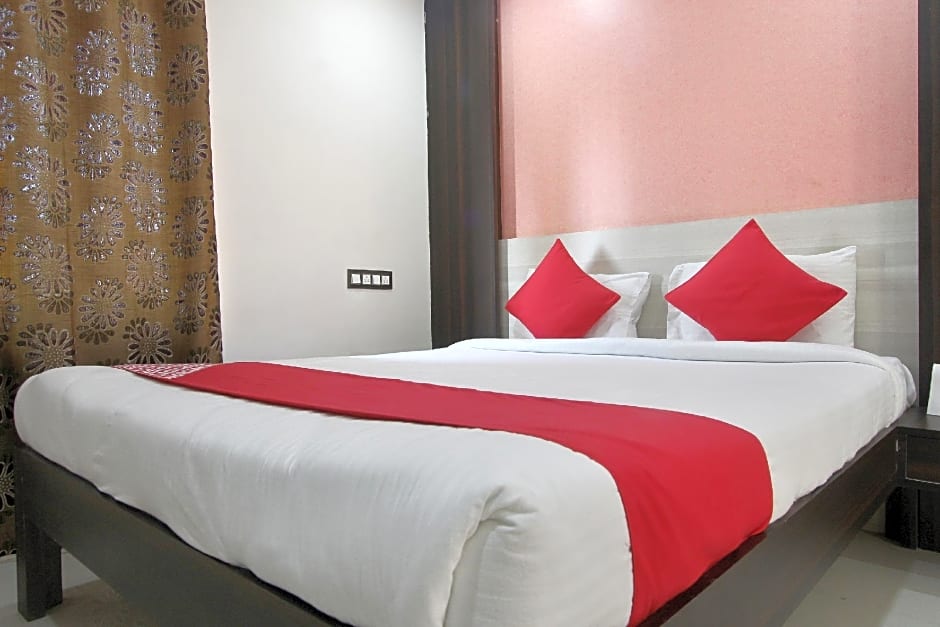 OYO 14520 Habitat Hotel & Suites