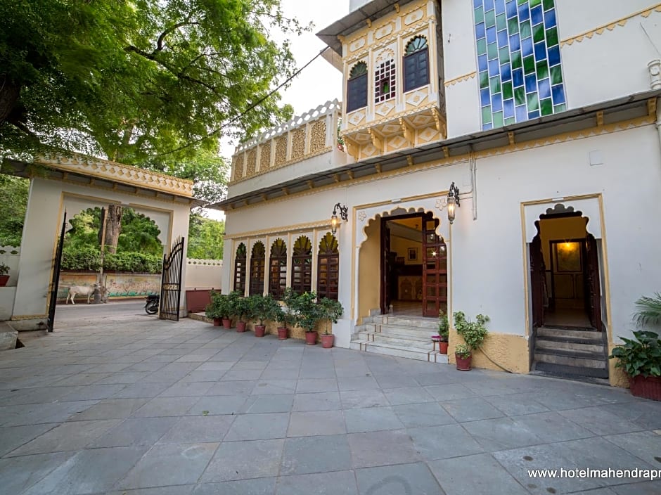 Hotel Mahendra Prakash
