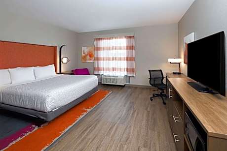 1 King Bed Mobility Accessible Room Non-Smoking