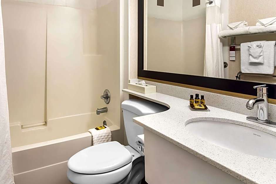 Best Western Plus Sunrise Inn