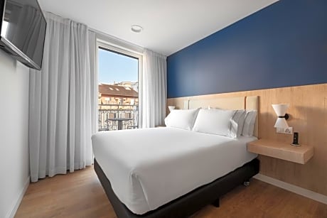 Deluxe Double Room with Terrace