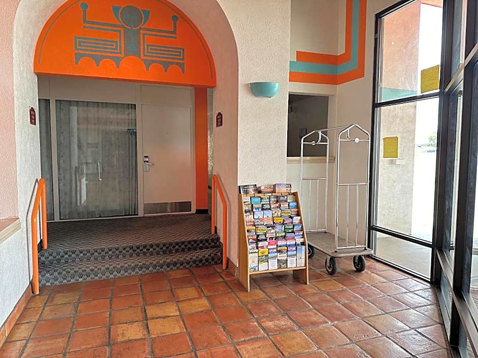 Howard Johnson by Wyndham Gallup