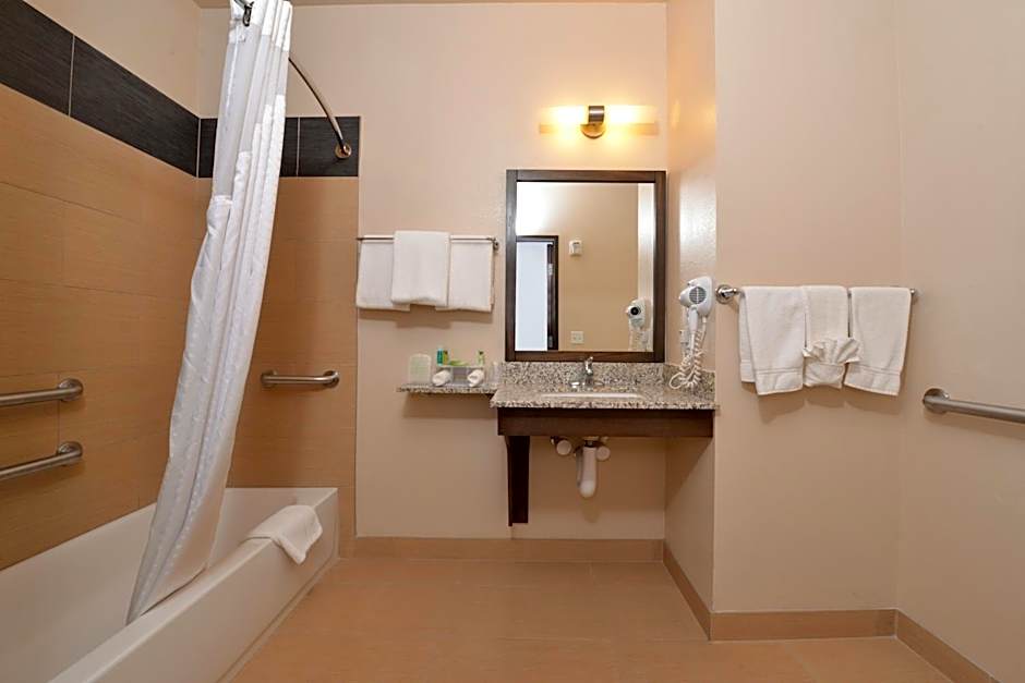 Holiday Inn Express & Suites Globe By IHG
