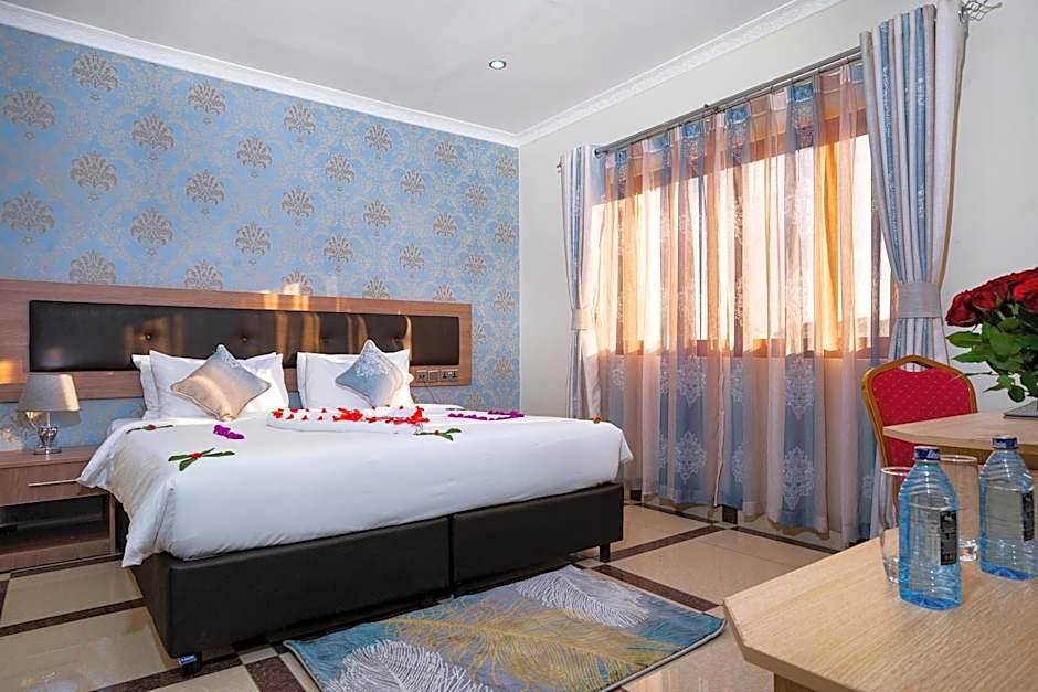 West Lerruat Hotel