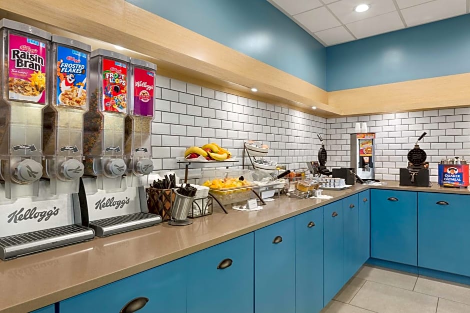 Country Inn & Suites by Radisson, Summerville, SC