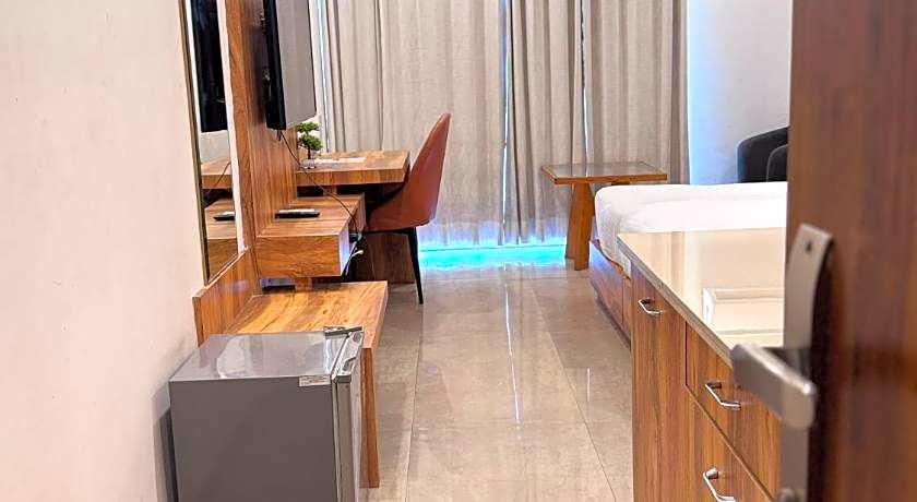 Hotel Golf View Suites
