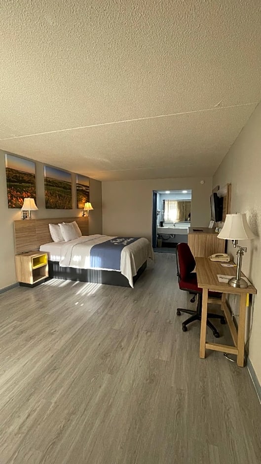 Days Inn by Wyndham Salina South