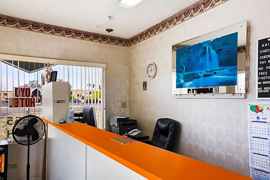OYO Hotel Yuma AZ - I-8 US-95