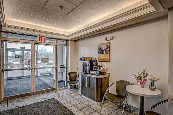 Econo Lodge Menomonie I-94