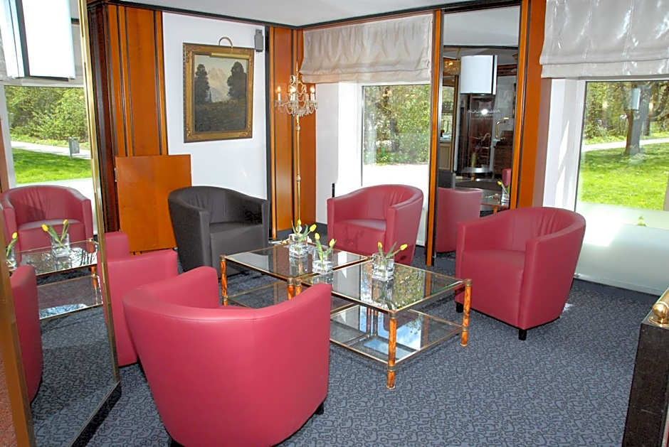 Ambassador Parkhotel