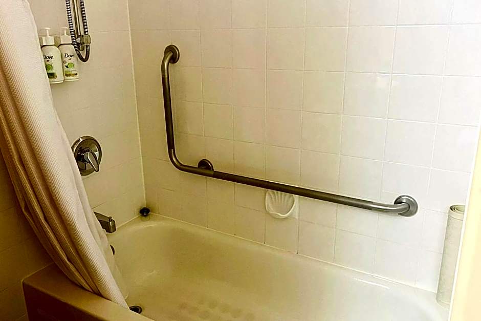 Ramada by Wyndham Cranbrook