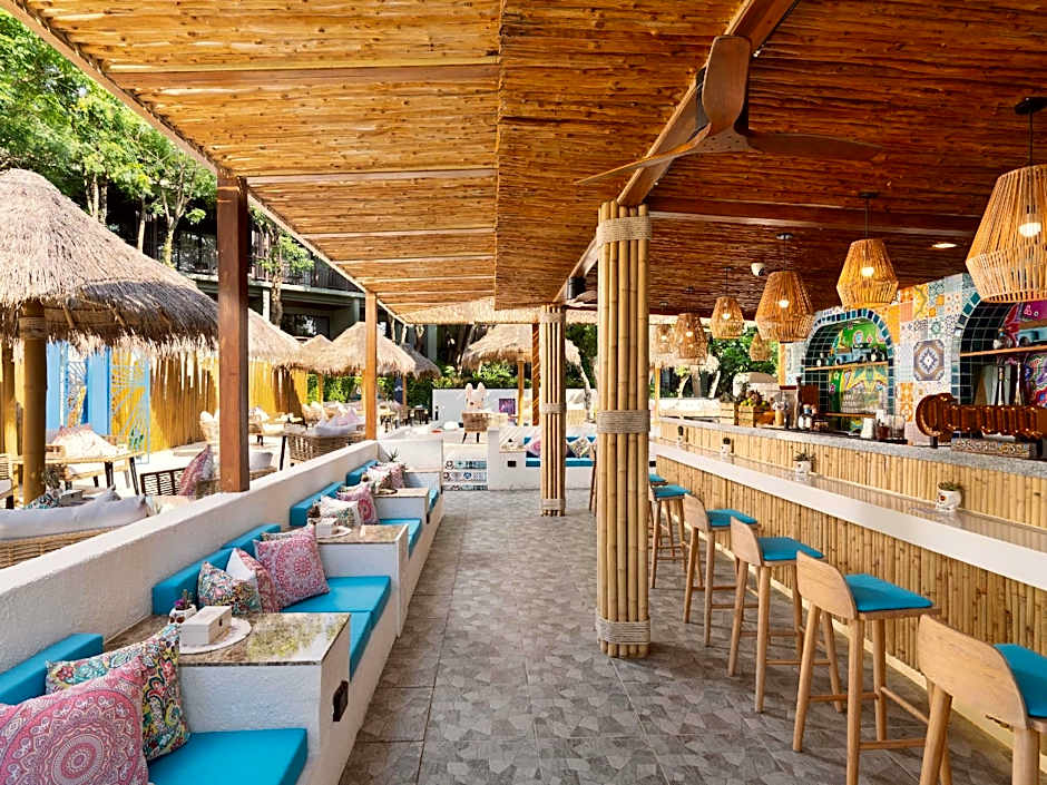 Pullman Phuket Arcadia Naithon Beach Resort