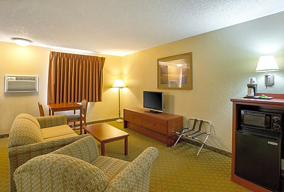 Rodeway Inn & Suites Kearney – Kearney, NE