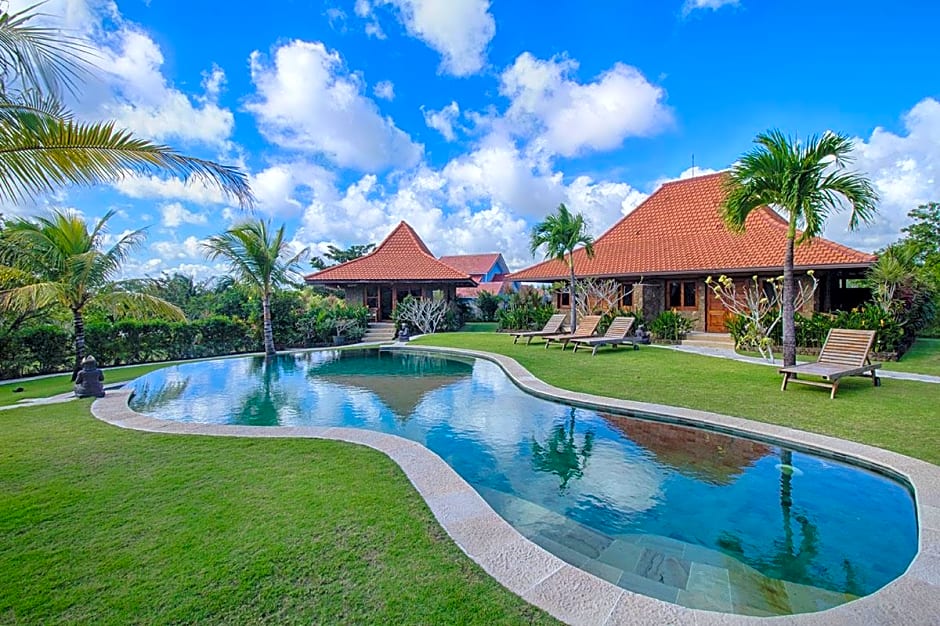 Three Monkeys Villas