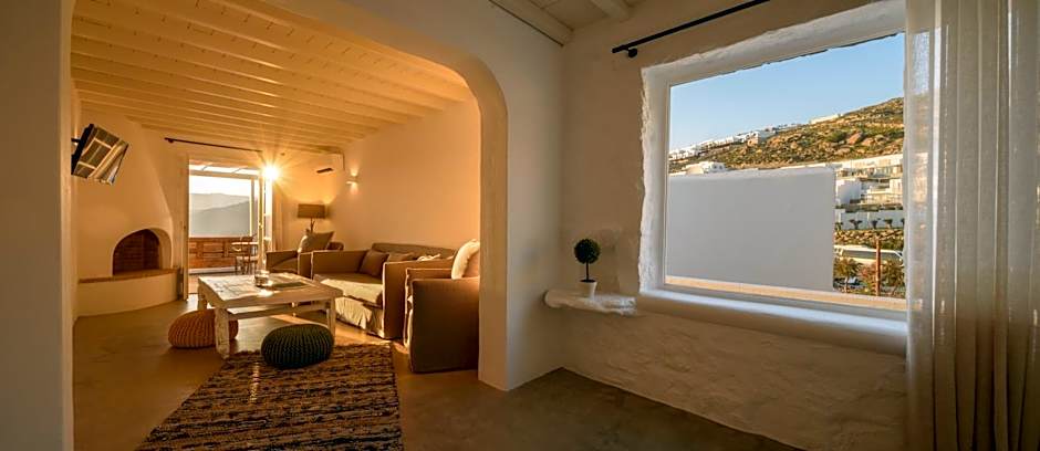 Cova Mykonos Suites