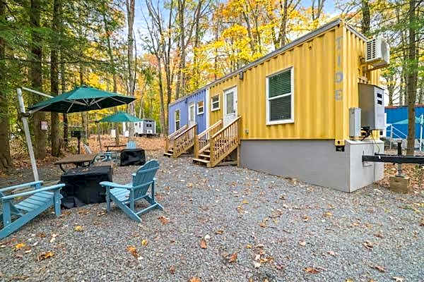 Camptel Poconos Lodging