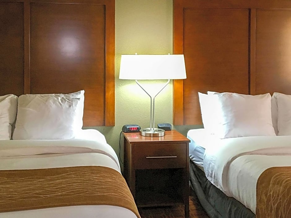 Comfort Inn & Suites near Kino Sports Complex
