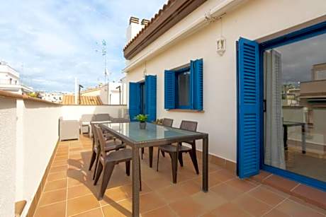 Lucas House Apartments by Sitges Group