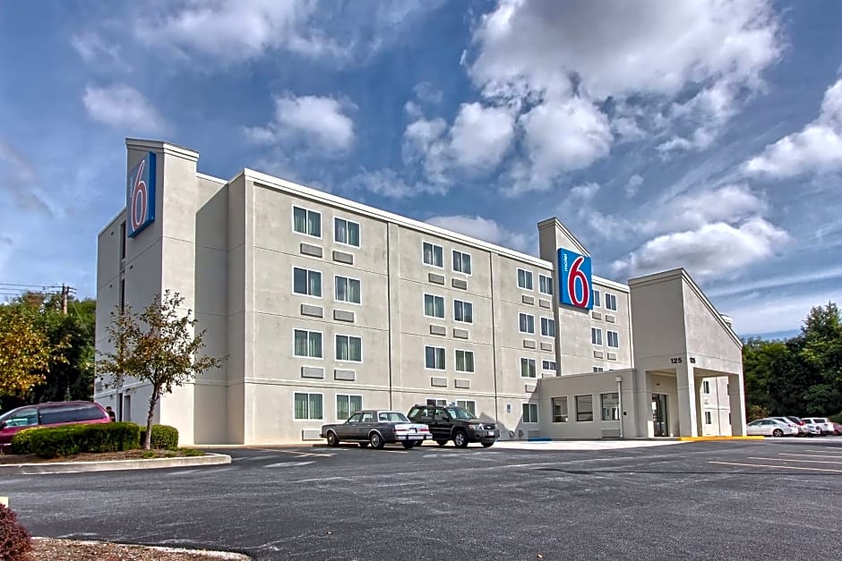 Motel 6-York, PA - North