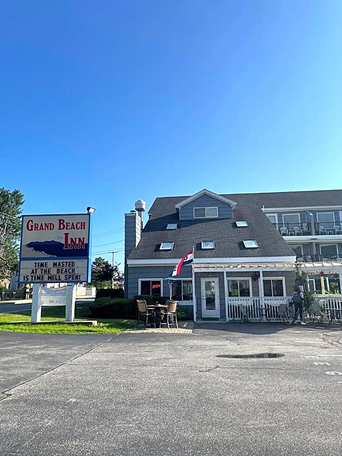 The Grand Beach Inn