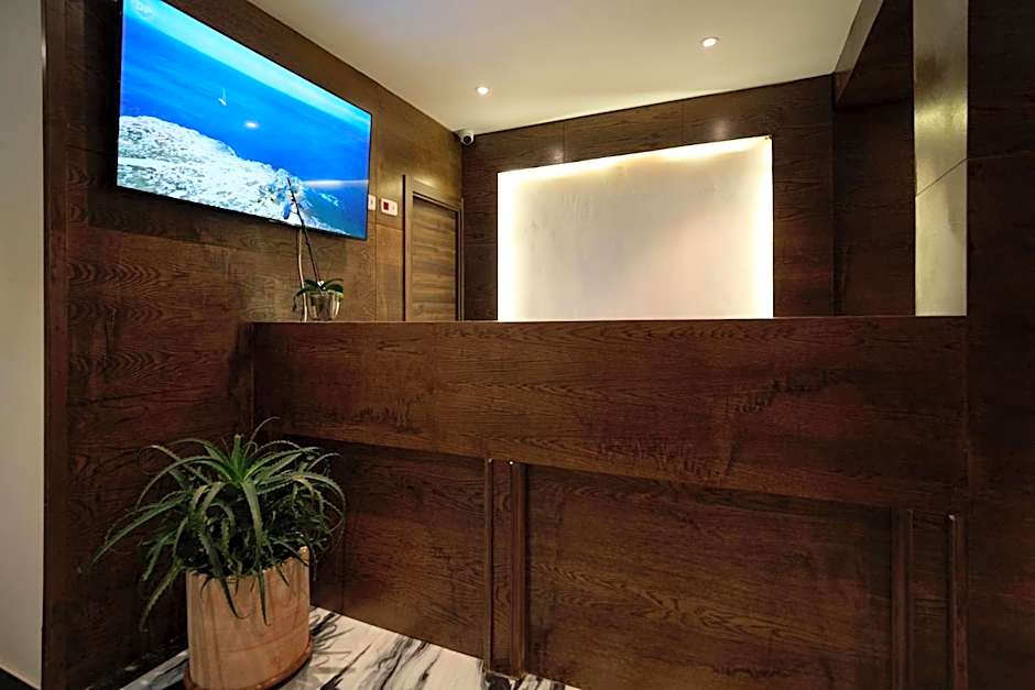 Menoir Dorsett Madrid Usera