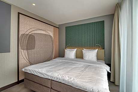 Deluxe Suite with Sea View