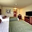 Cobblestone Hotel & Suites Pulaski/Green Bay