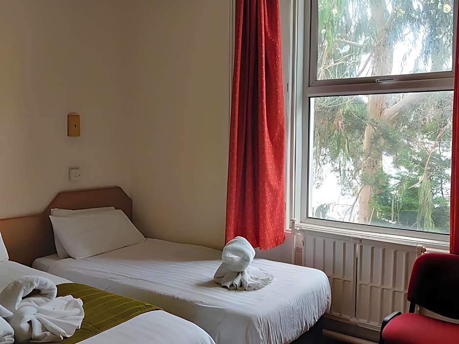 Inglewood Palm Hotel, Abbey Sands Torquay