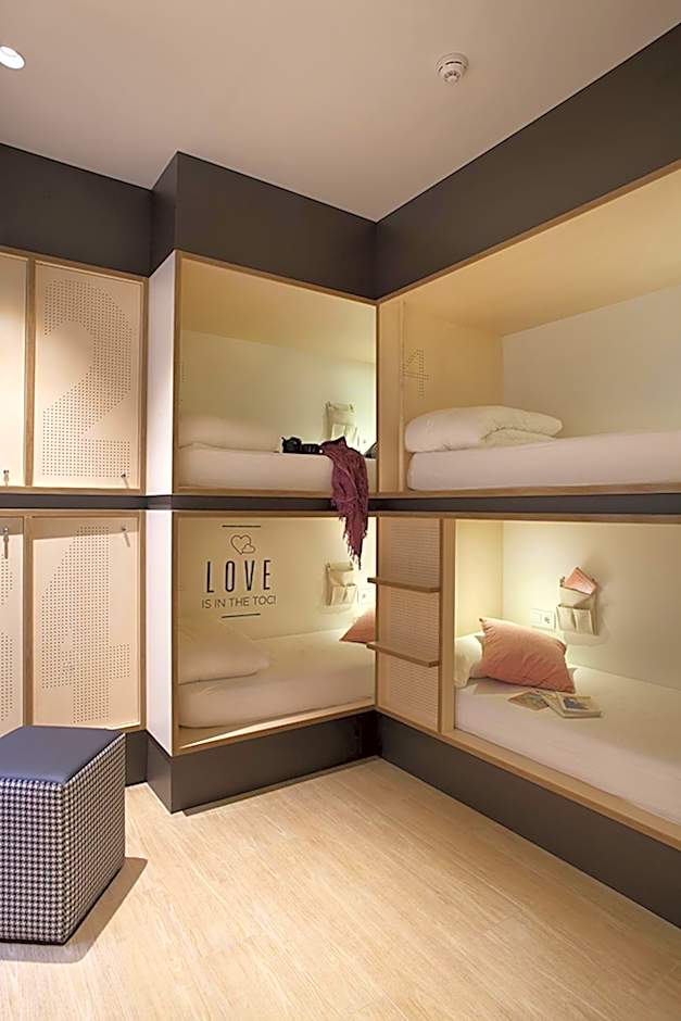 Photo 1 of 15 of Bed in 6-Bed Female Dormitory Room