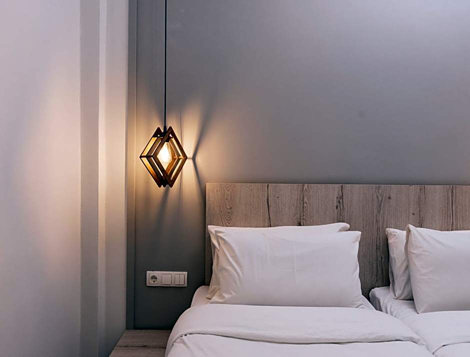 Idi Hotel