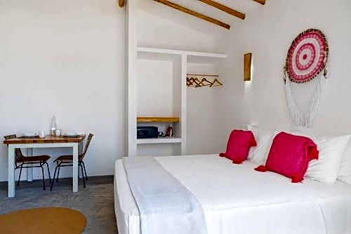 Punta Blanca Beachfront Suites