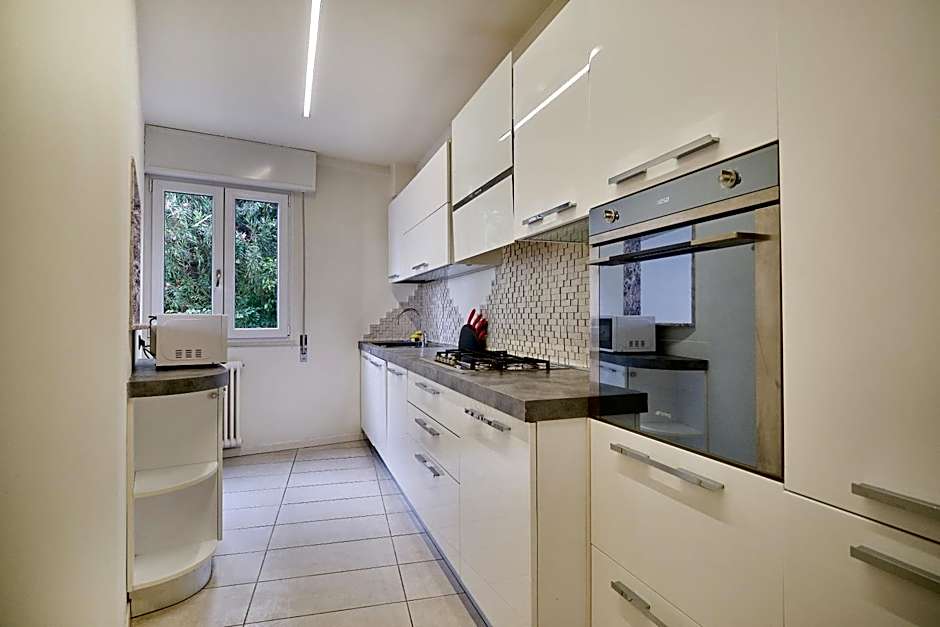 Front Lake Apartment Bardolino