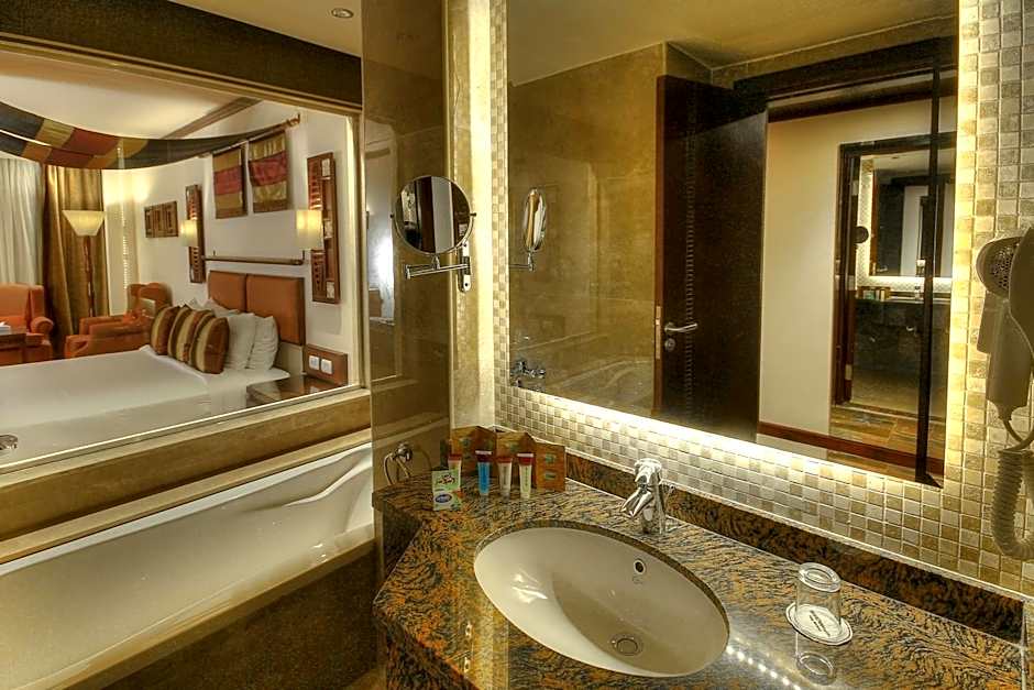 Africana Hotel & Spa