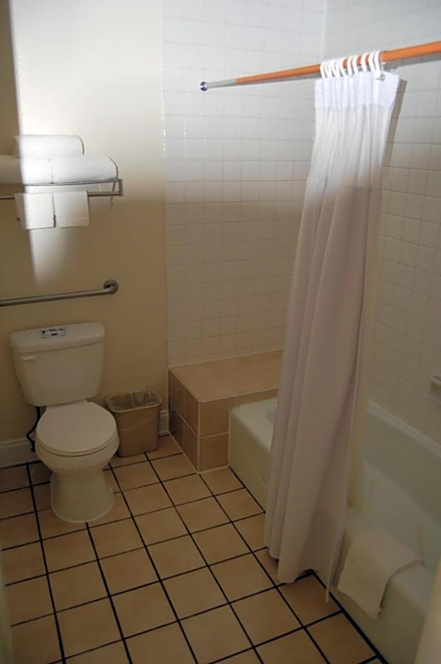 Western Inn Lakewood