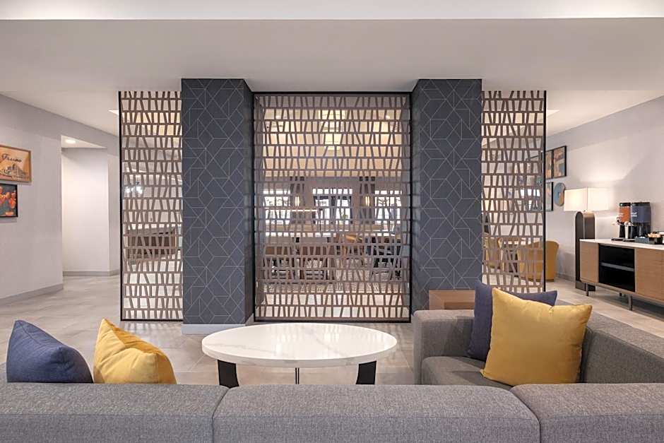 Homewood Suites By Hilton Fresno