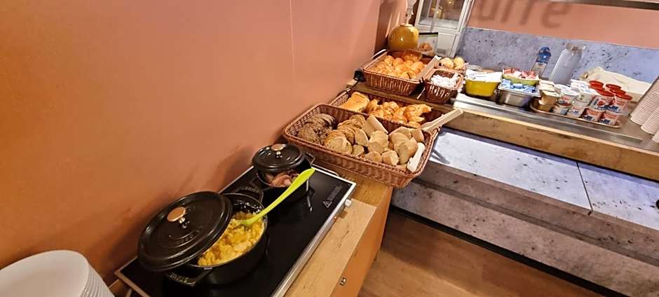 B&B HOTEL Cannes Mouans Sartoux