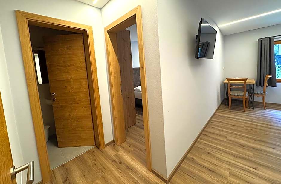 Glacier Rock guesthouse ex Pension Dangl