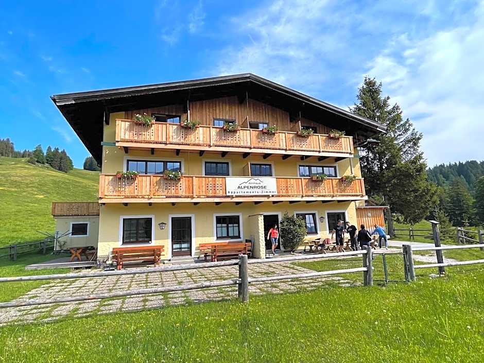 Almhaus Alpenrose Postalm