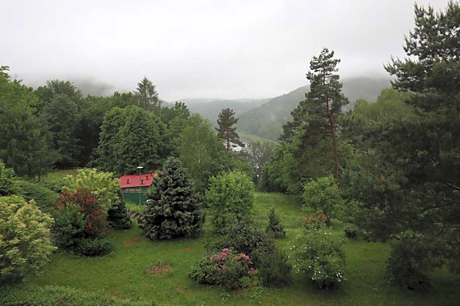 Osrodek Wypoczynkowy " BIESZCZADY"