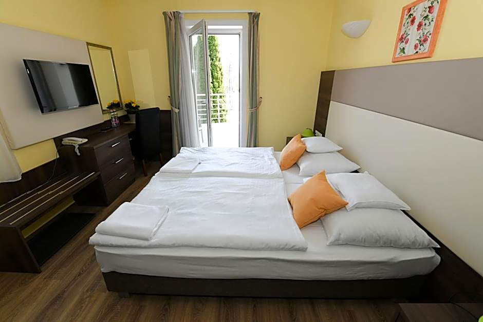 Jade Hotel-Ezüsthíd Hotel