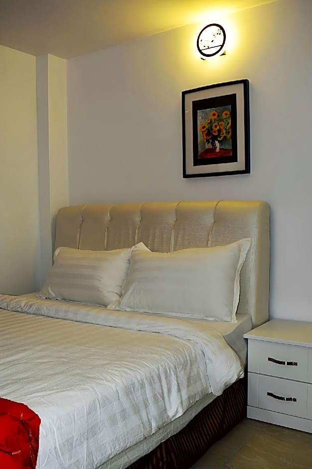 S ROSE HOTEL
