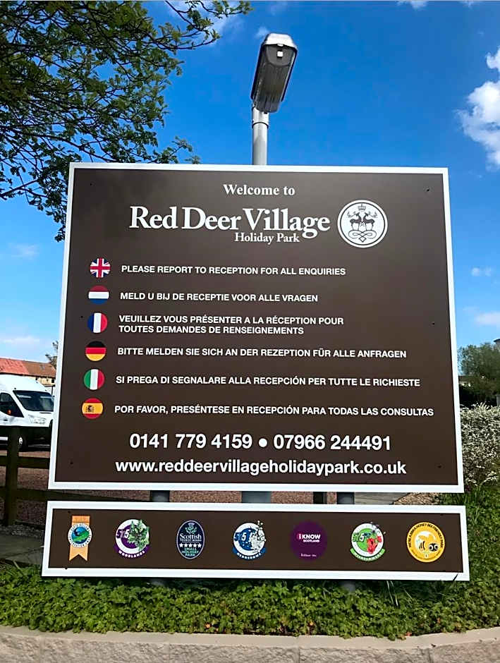 Red Deer Village Holiday Park - 3 Bedroom, Self-Catering Chalet