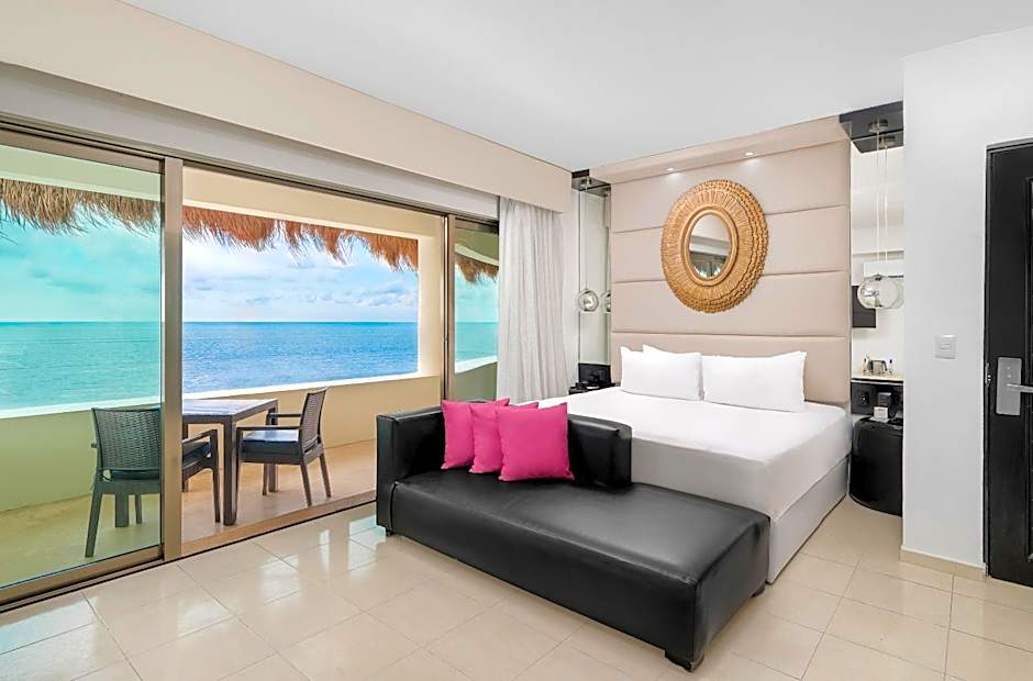 Photo 1 of 4 of Suite