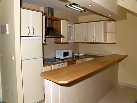 TWO BEDROOM APARTMENT 5 PAX