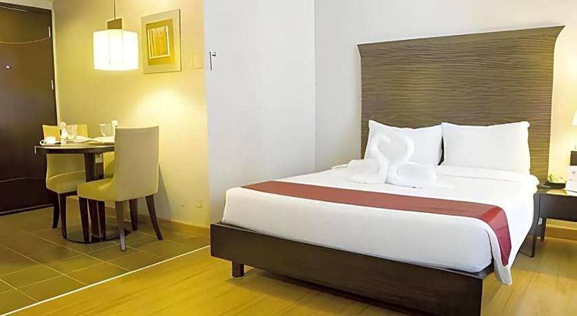 Lancaster Hotel Manila