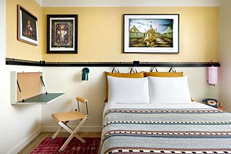 Queen Room - Mobility Accessible with Roll-in Shower