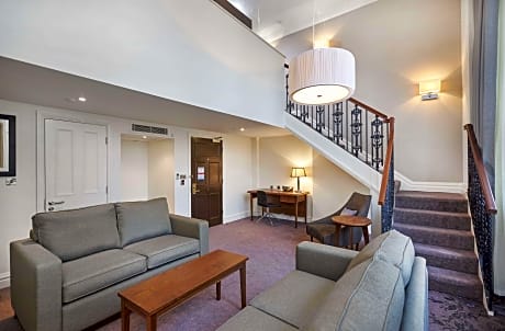 King Junior Suite
